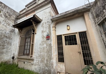 Venta Casa 4 Ambientes con Cochera en Villa Lugano
