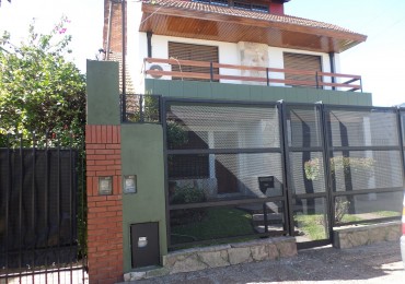 VENTA, CASA TIPO CHALET, SAN JUSTO.