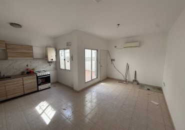 Venta PH 2 ambientes, con terraza, Villa Lugano