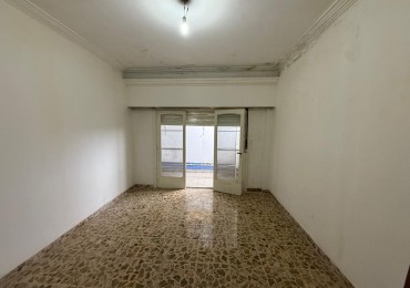 Venta Excelente PH, con fondo libre de 3 ambientes, apto a reciclar, Villa Lugano